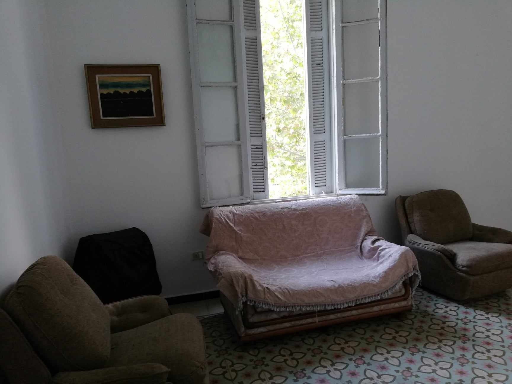 Bab Bhar Hedi Chaker Vente Appart. 5 pices+ Spacieux appartement