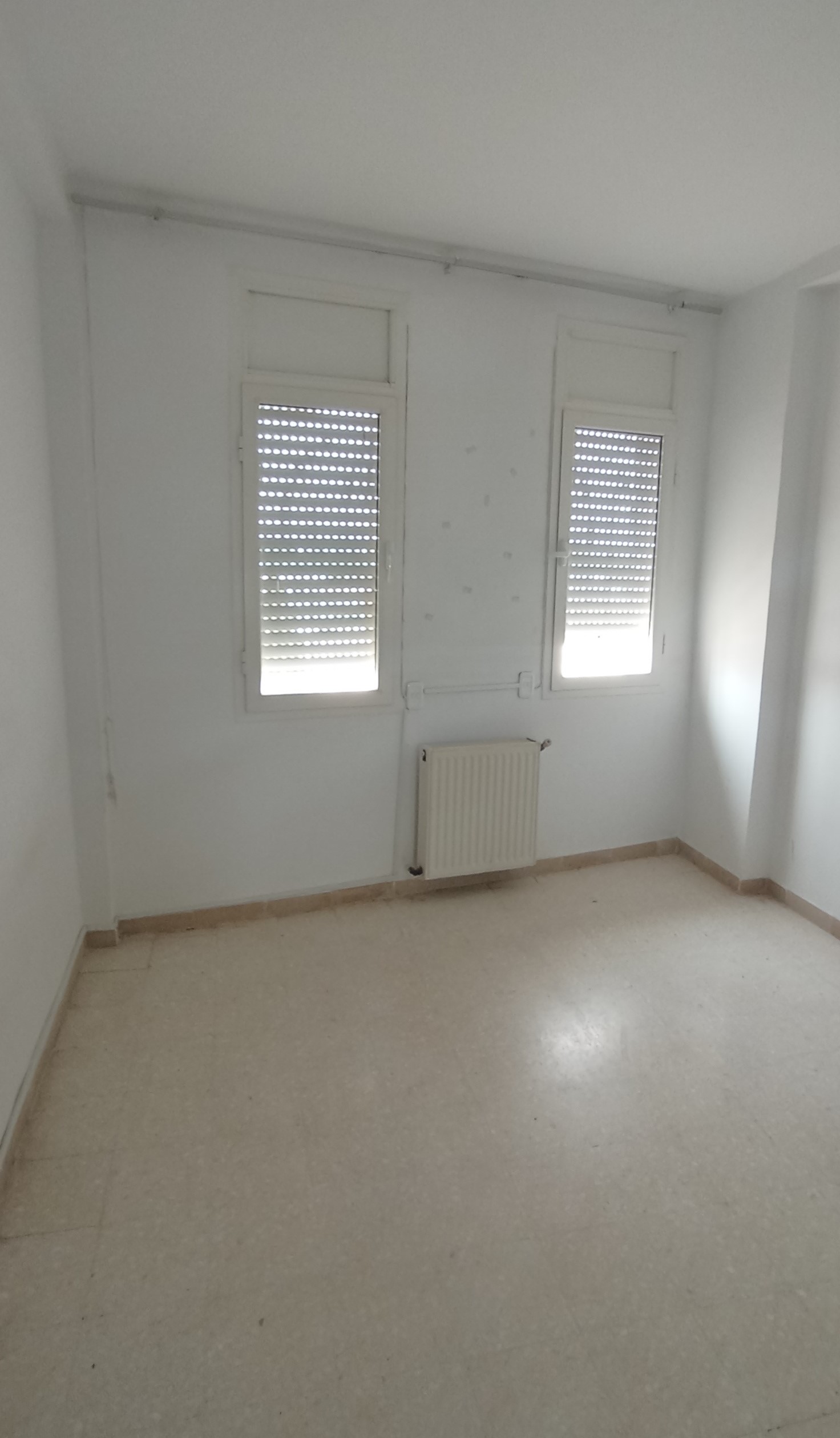 Mannouba La Mannouba Vente Appart. 4 pices Appartement avec place parking