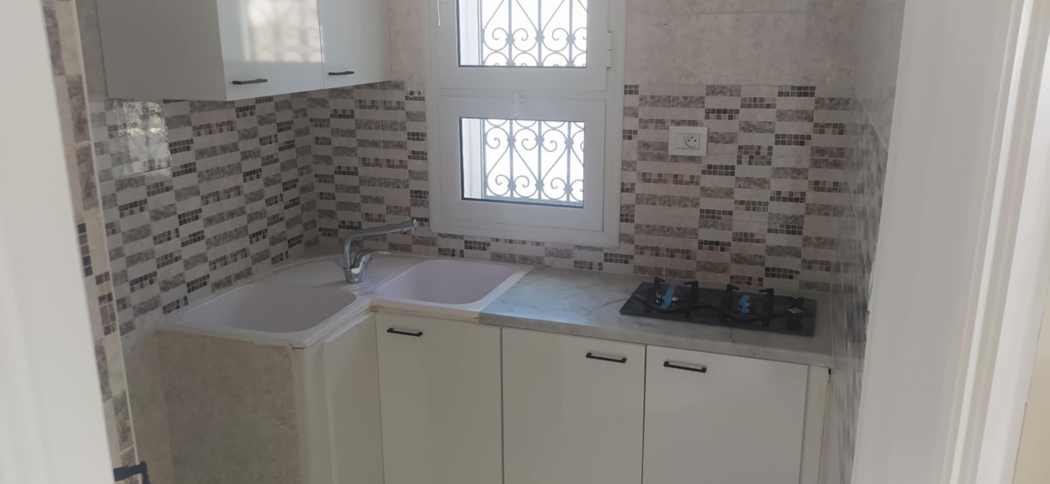 La Marsa Cite Bhar Lazreg Vente Maisons Triplex neuf haut standing