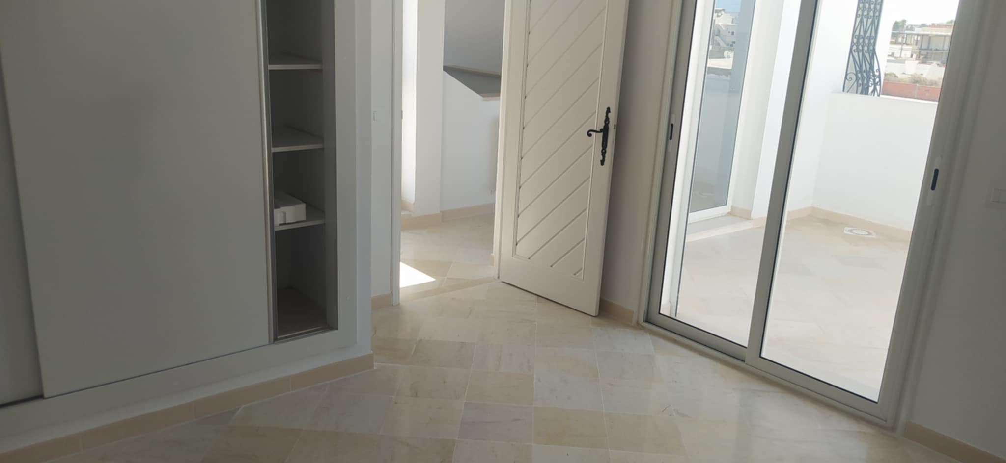 La Marsa Cite Bhar Lazreg Vente Maisons Triplex neuf haut standing