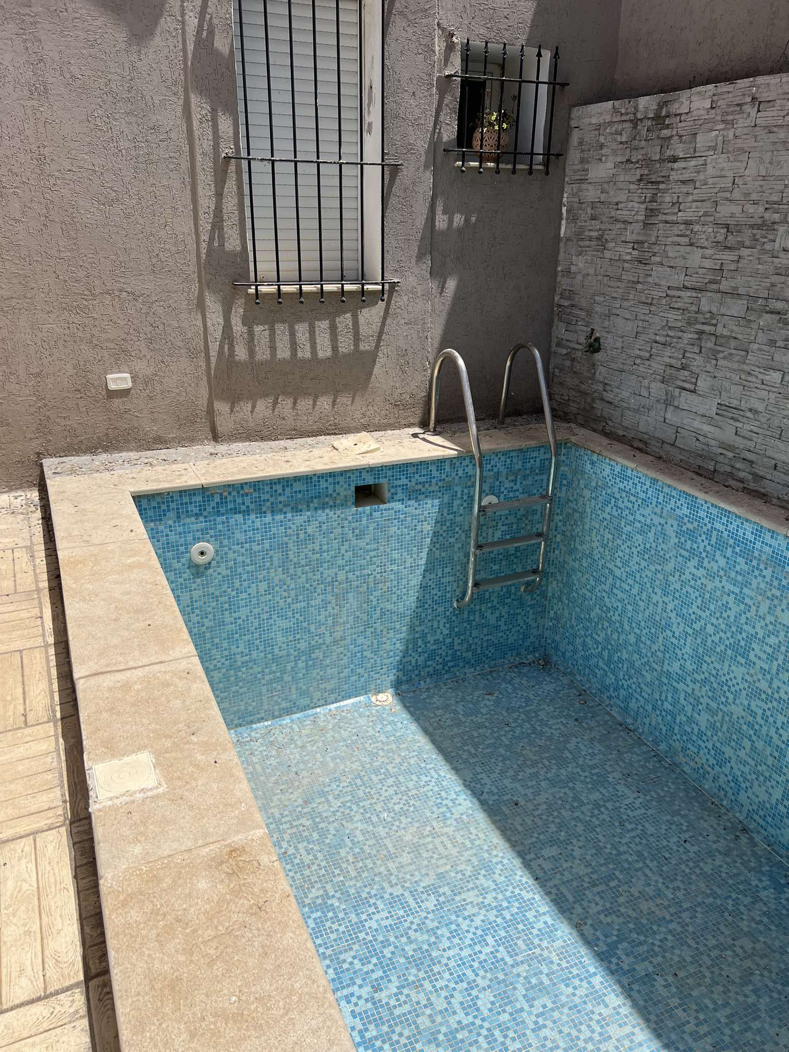 Bizerte Nord Bizerte Bab Mateur Vente Duplex Triplex avec piscine  centre ville de bizerte