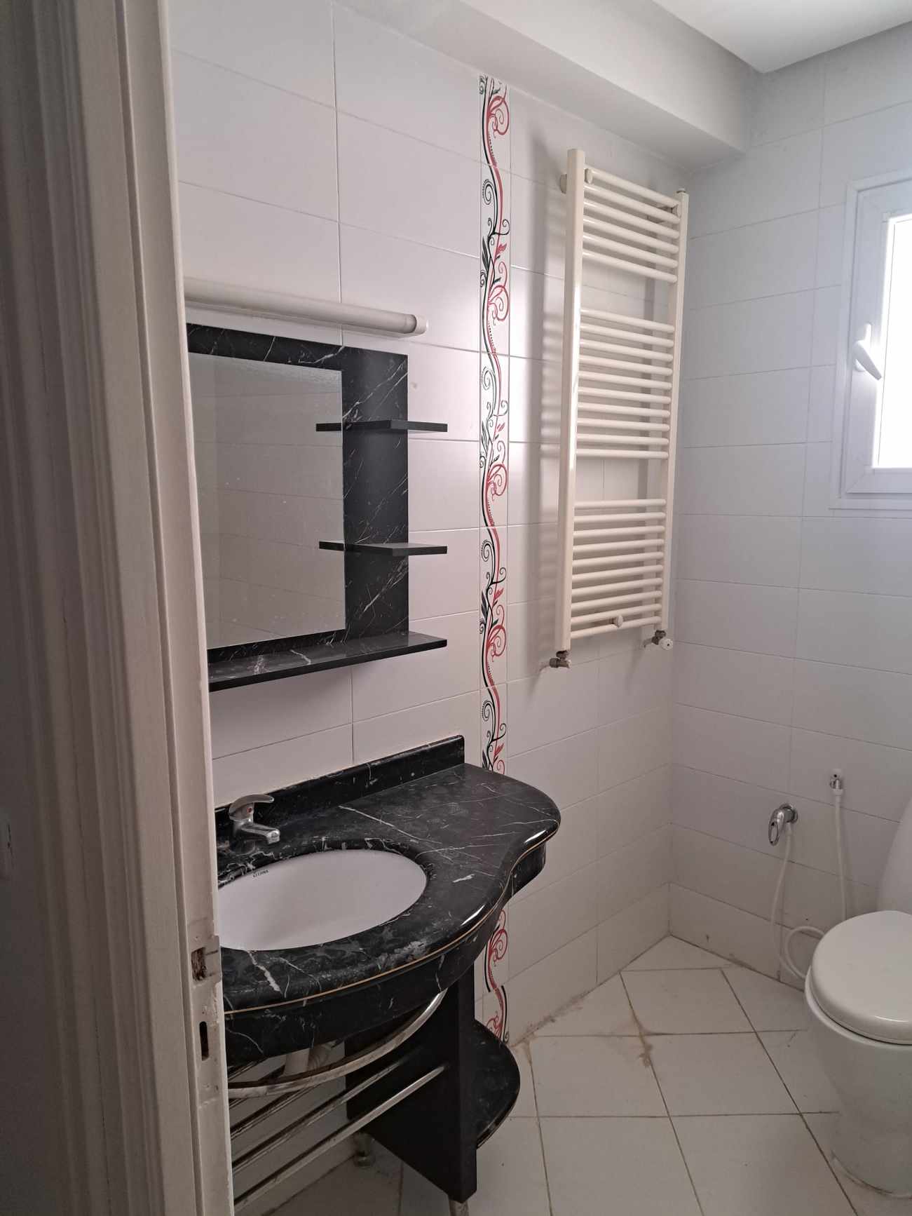 La Soukra Borj Louzir Vente Appart. 4 pices Appartement a el manar1