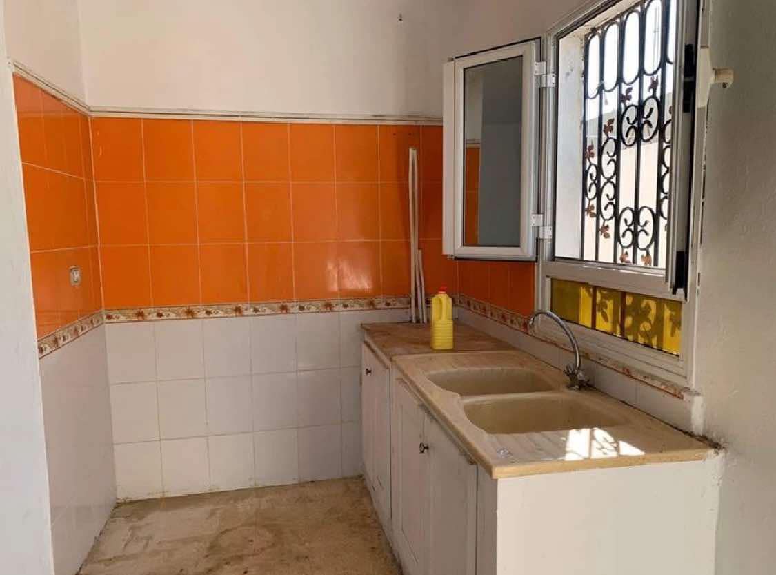 Raoued Jaafar 2 Vente Duplex Duplex compos de 3 maisons et un dpt