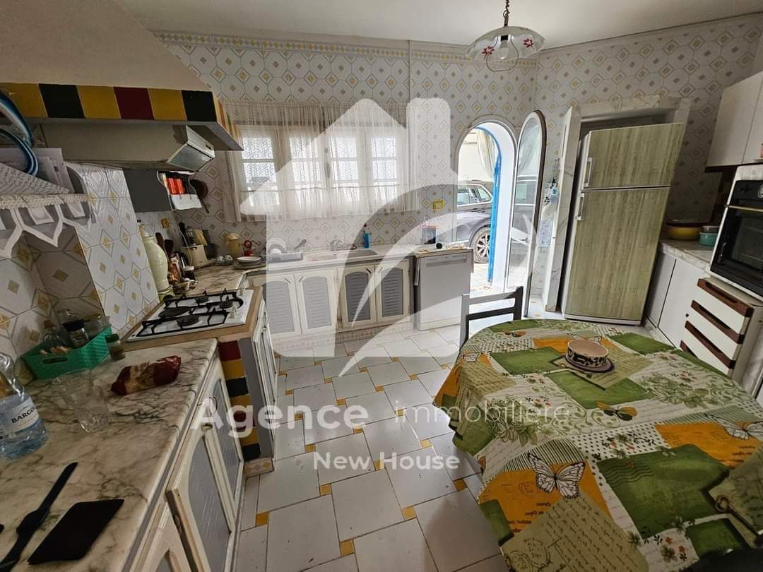 Bizerte Nord Cite Ain Meriem Vente Duplex Une villa sur la route principale ain mariem