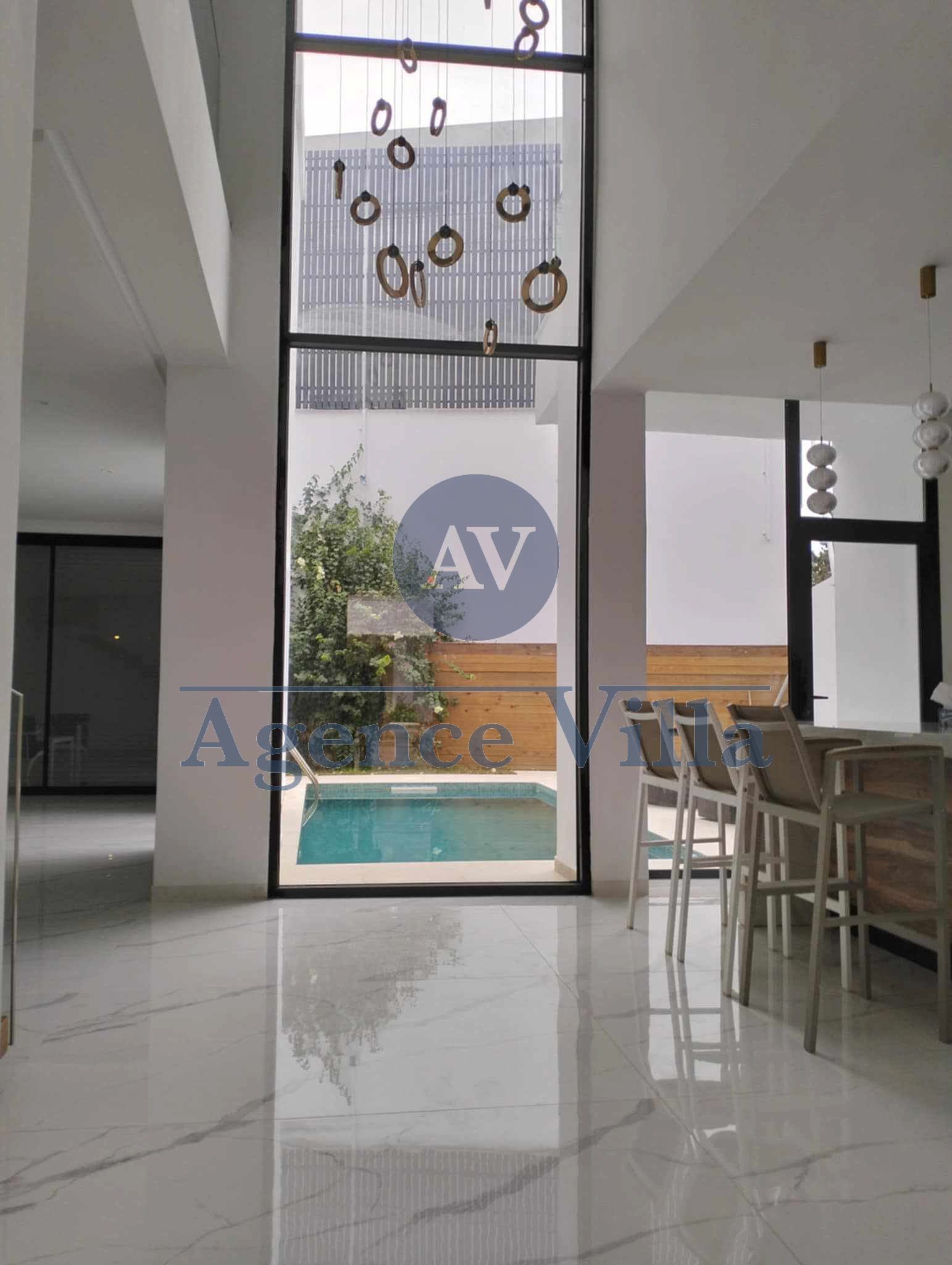 Ain Zaghouan Ain Zaghouan Vente Maisons Villa  4 suite  avec piscine