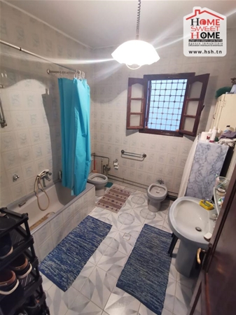 Bab Bhar Bab Bhar Vente Appart. 4 pices Etage de villa urbano  monfleury