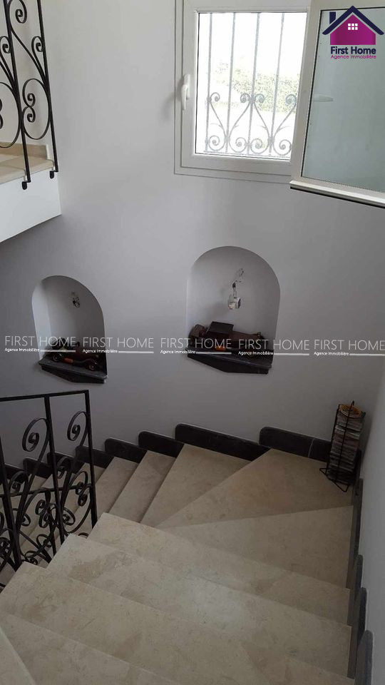 La Soukra Dar Fadhal Vente Appart. 3 pices Une villa  la soukra dar fadhal