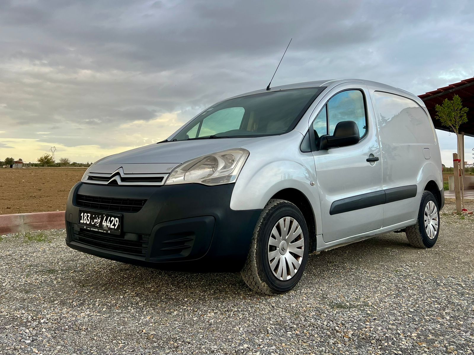 El Menzah El Menzah 9 Citroen Berlingo Citroen berlingo b9 2015