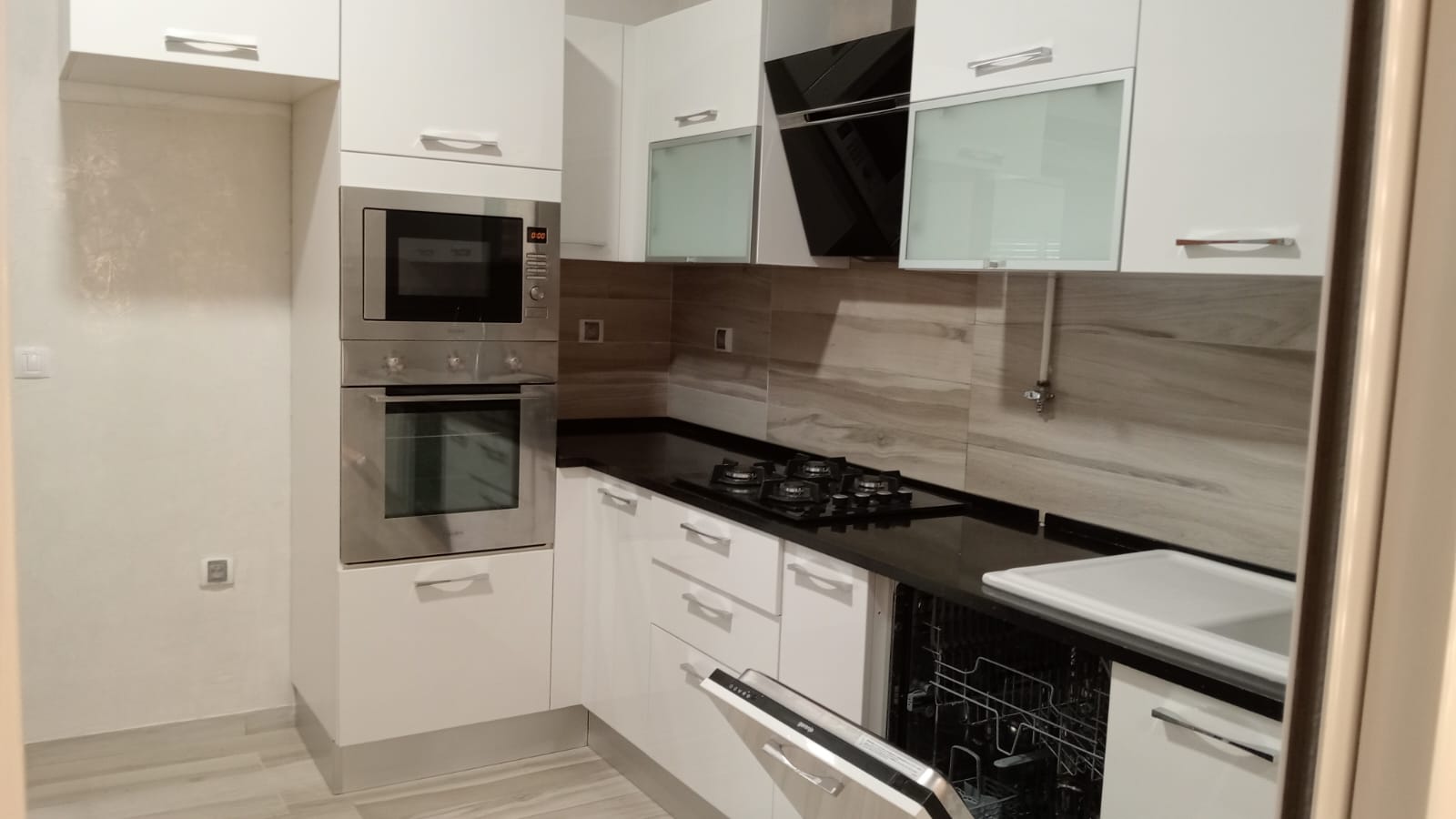Ain Zaghouan Jardins de Carthage Vente Appart. 4 pices Appartement s3