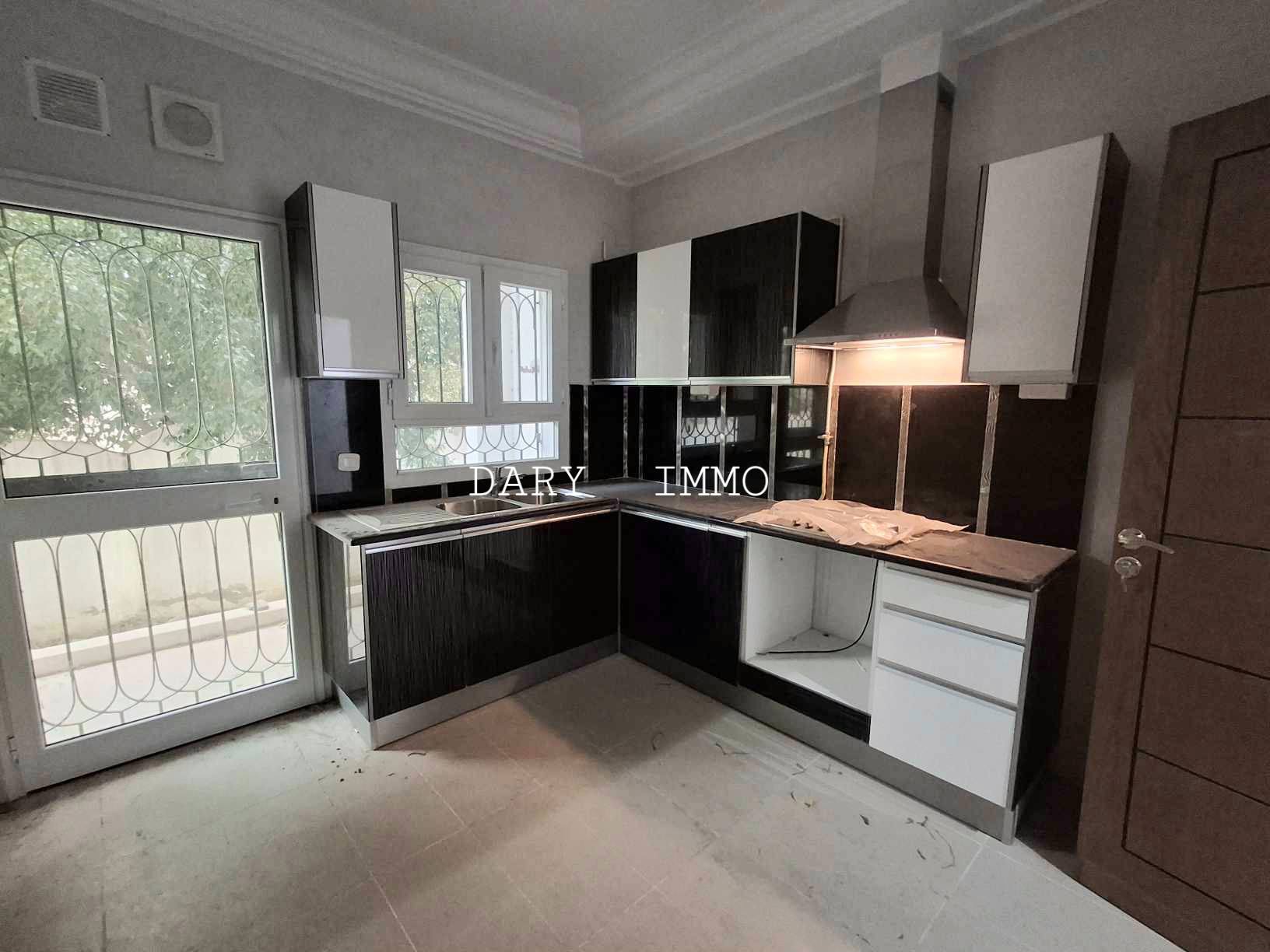 La Soukra La Soukra Vente Appart. 4 pices Appartement s3 neuf avec jardin   la soukra