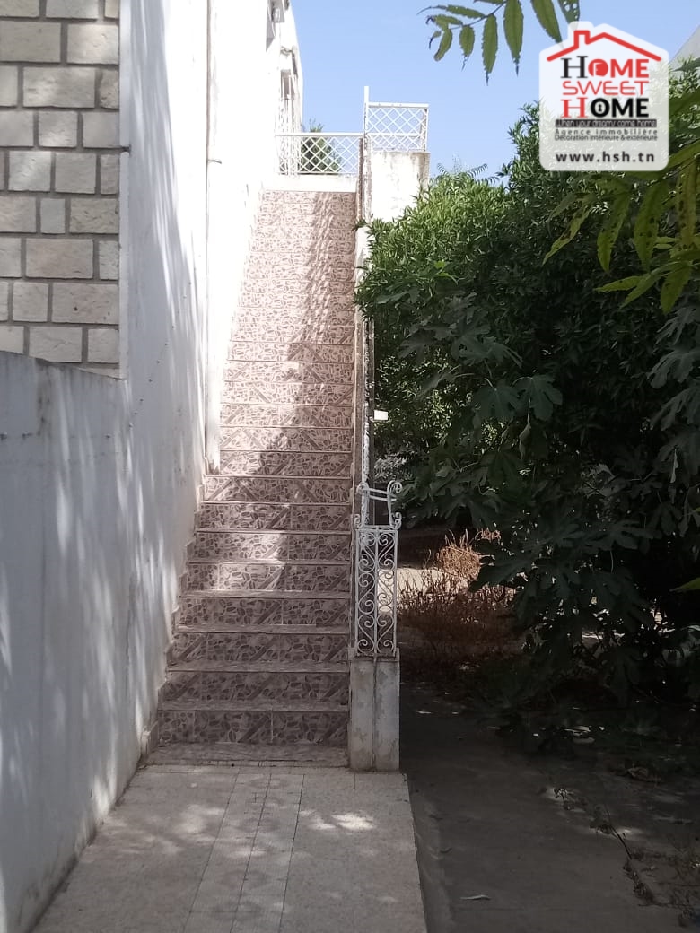 Le Bardo Le Bardo Vente Appart. 4 pices Etage de villa tiras  bardo