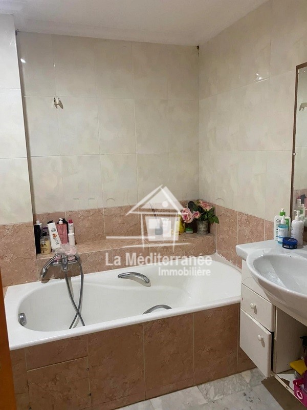 Ariana Ville Cite Ennasr 2 Vente Appart. 3 pices Appartement s3  cit ennaser 2