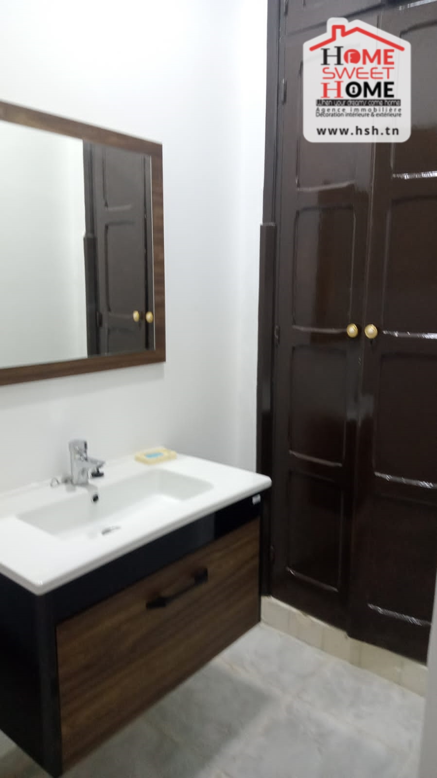 Ezzahra Ezzahra Vente Appart. 5 pices+ Immeuble divida  ezzahra