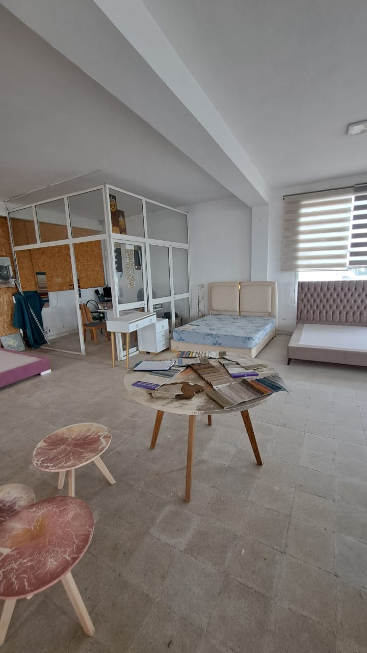 La Soukra Chotrana 1 Vente Autre Showroom avec atelier  soukra chotrana 1