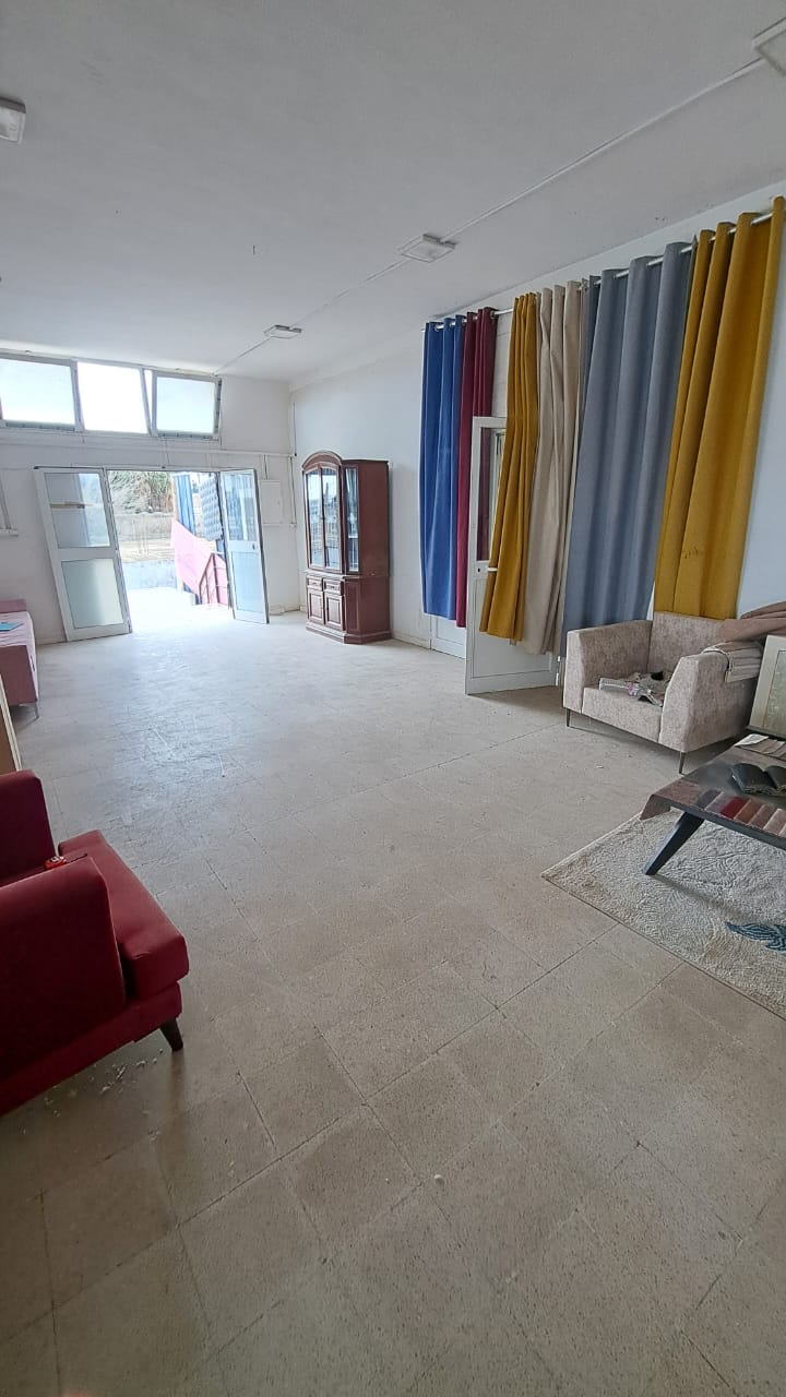 La Soukra Chotrana 1 Vente Autre Showroom avec atelier  soukra chotrana 1