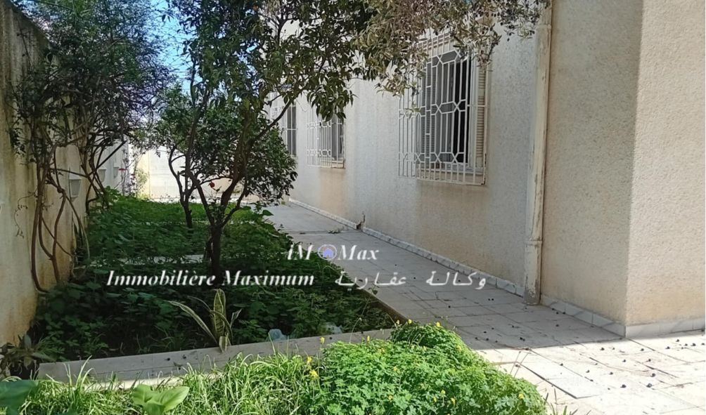 El Menzah El Menzah 9 Vente Maisons Villa sur 2 tages  rnover menzah 9