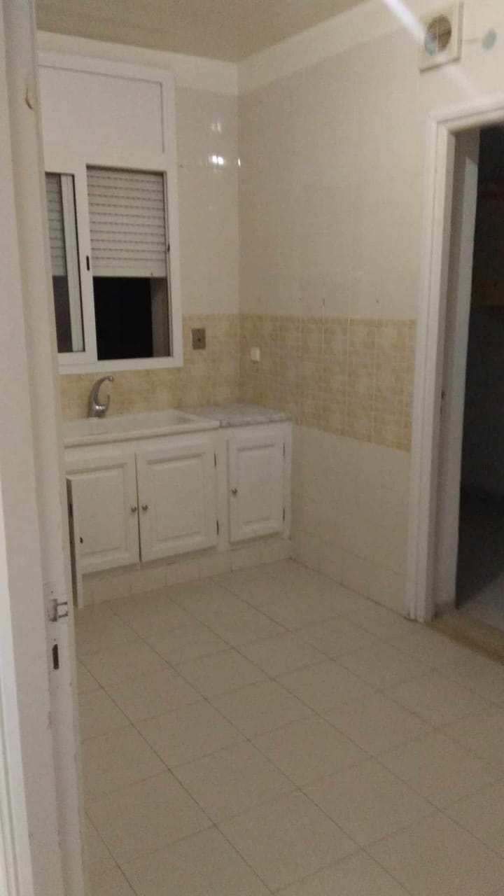 La Marsa El Aouina Vente Appart. 2 pices Joli appartement s 1  cit wahat l'aouina