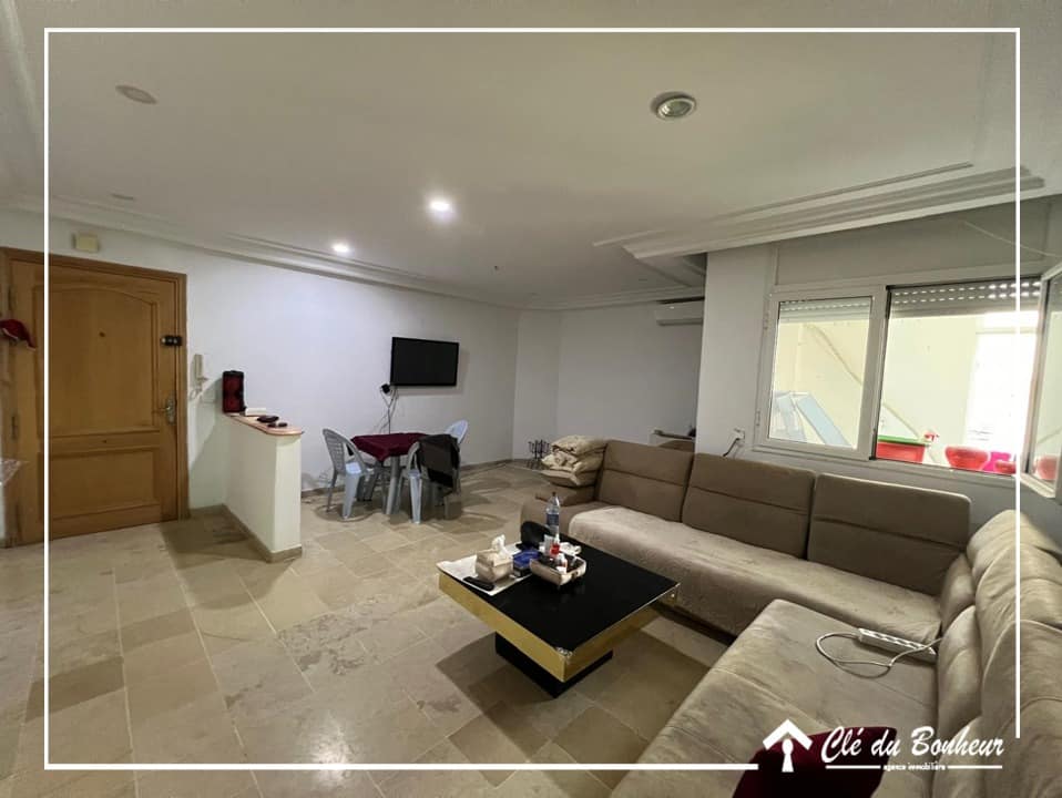 La Marsa El Aouina Vente Appart. 3 pices Appartement en bon tat  jardin l'aouina