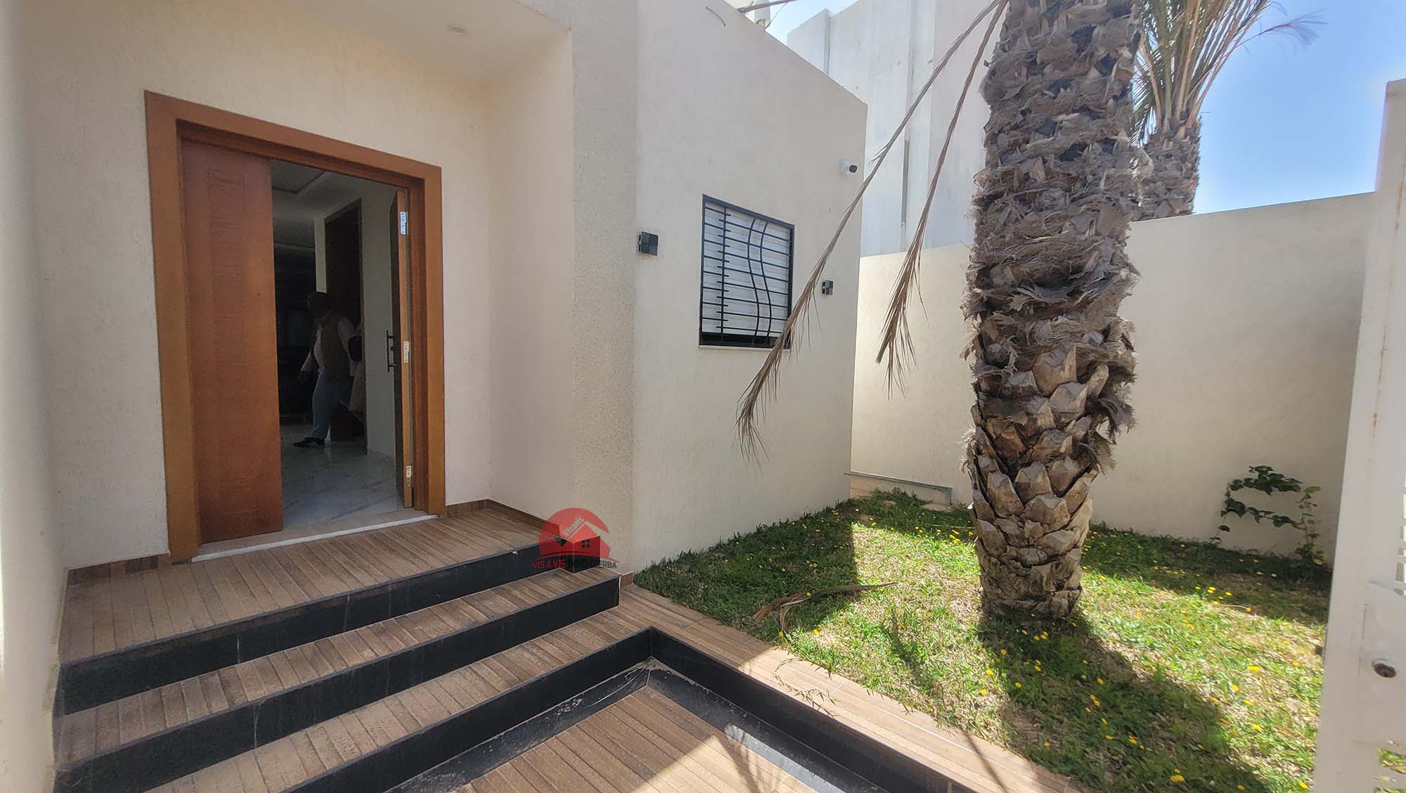 Djerba - Midoun Zone Hoteliere Vente Maisons Villa en zone touristique djerba  ref v701