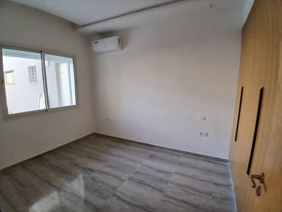 La Soukra La Soukra Vente Appart. 3 pices Un s3  la soukra