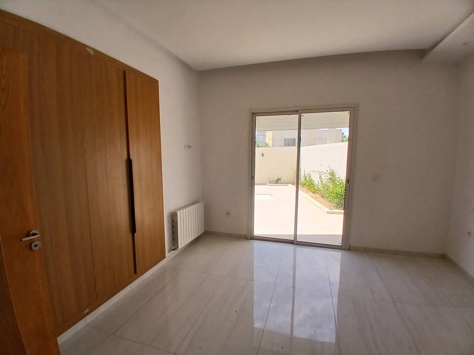 La Soukra La Soukra Vente Appart. 3 pices Un s3  la soukra