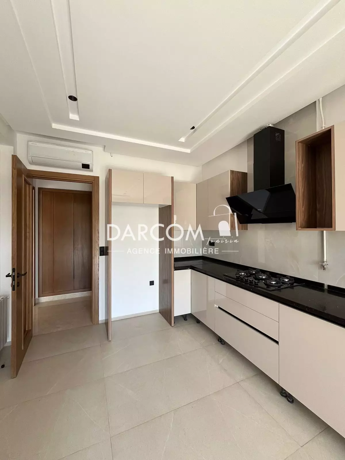 La Soukra La Soukra Vente Appart. 3 pices Des s2 et s3 soukra