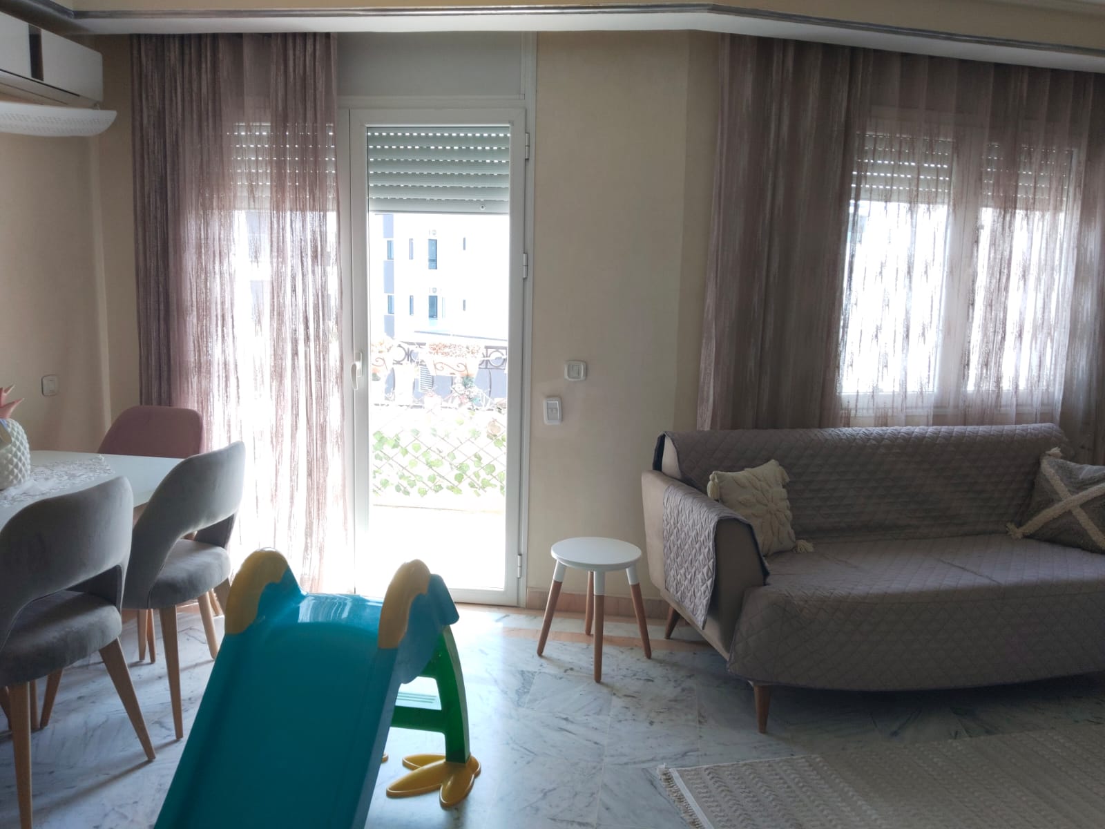 La Marsa El Aouina Vente Appart. 4 pices Aouina vnt s3 148m2