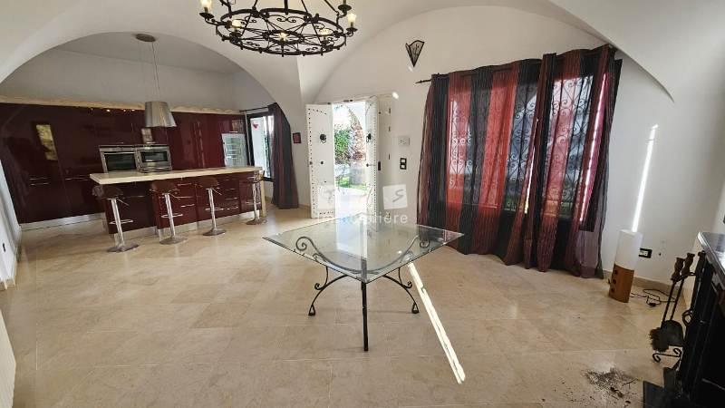 Hammamet Hammamet Vente Maisons Villa leopoldo zone corniche v2728