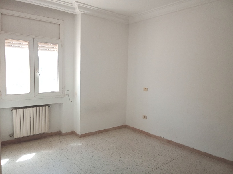 La Marsa El Aouina Vente Appart. 3 pices Appartement salon deux chambres au 2e tage