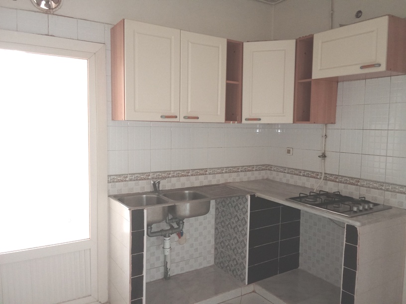 La Marsa El Aouina Vente Appart. 3 pices Appartement salon deux chambres au 2e tage