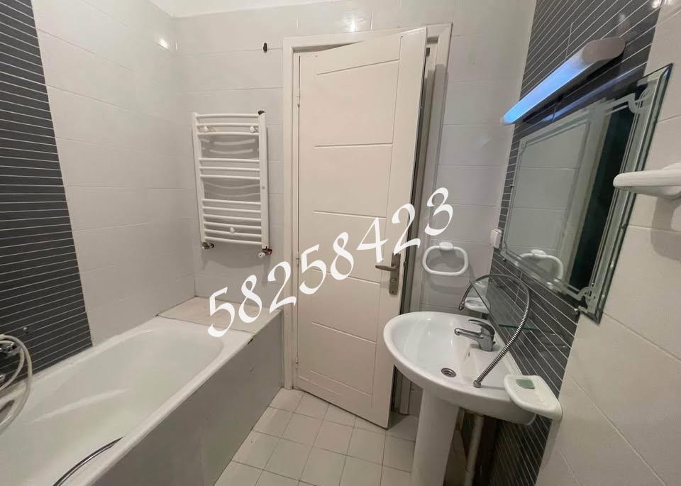 La Marsa El Aouina Vente Appart. 3 pices S plus 2 jardins el aouina tel 58258423 fb 7968