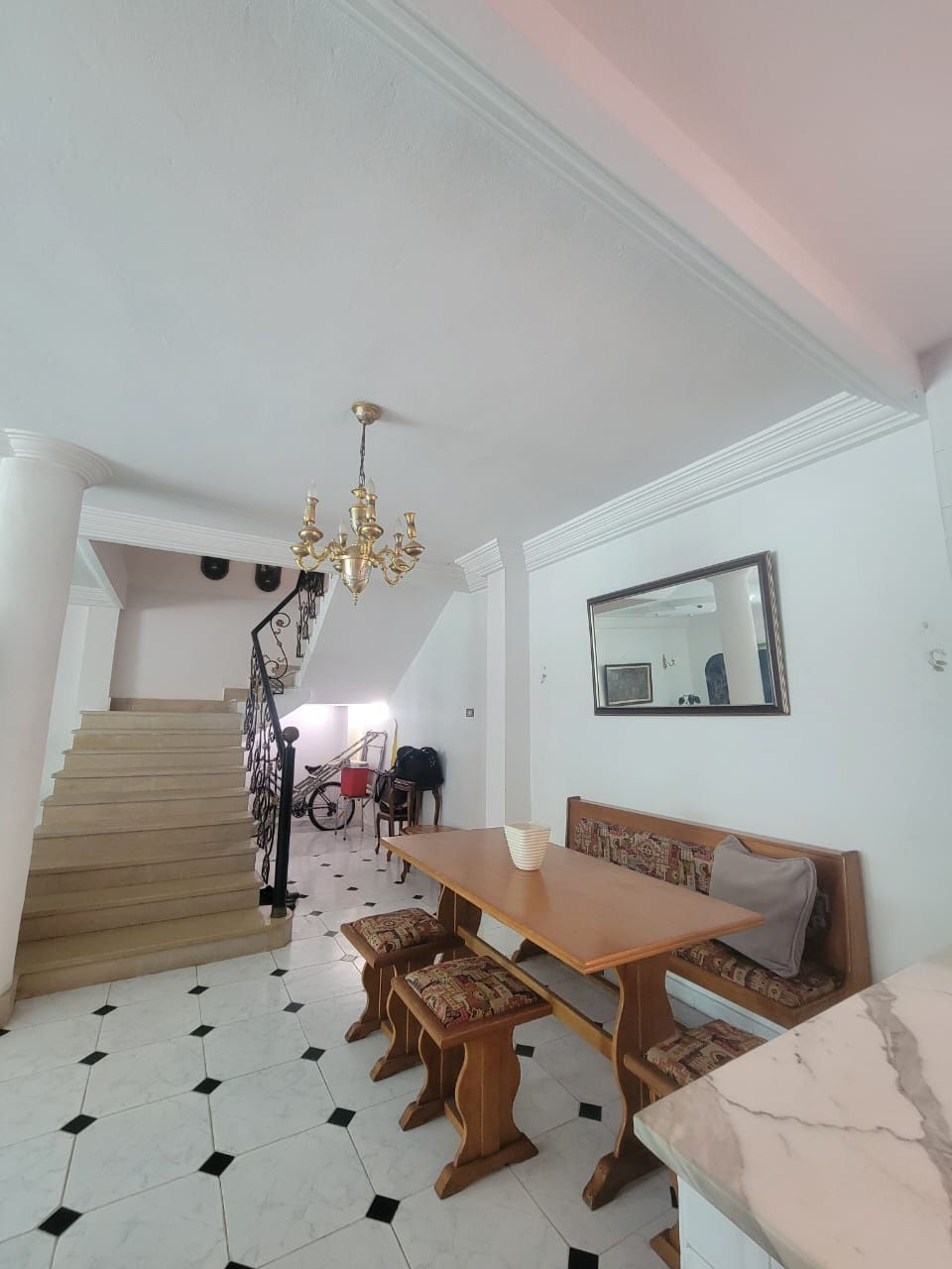 Bizerte Nord Bizerte Vente Appart. 3 pices Villa semi meubl triplex