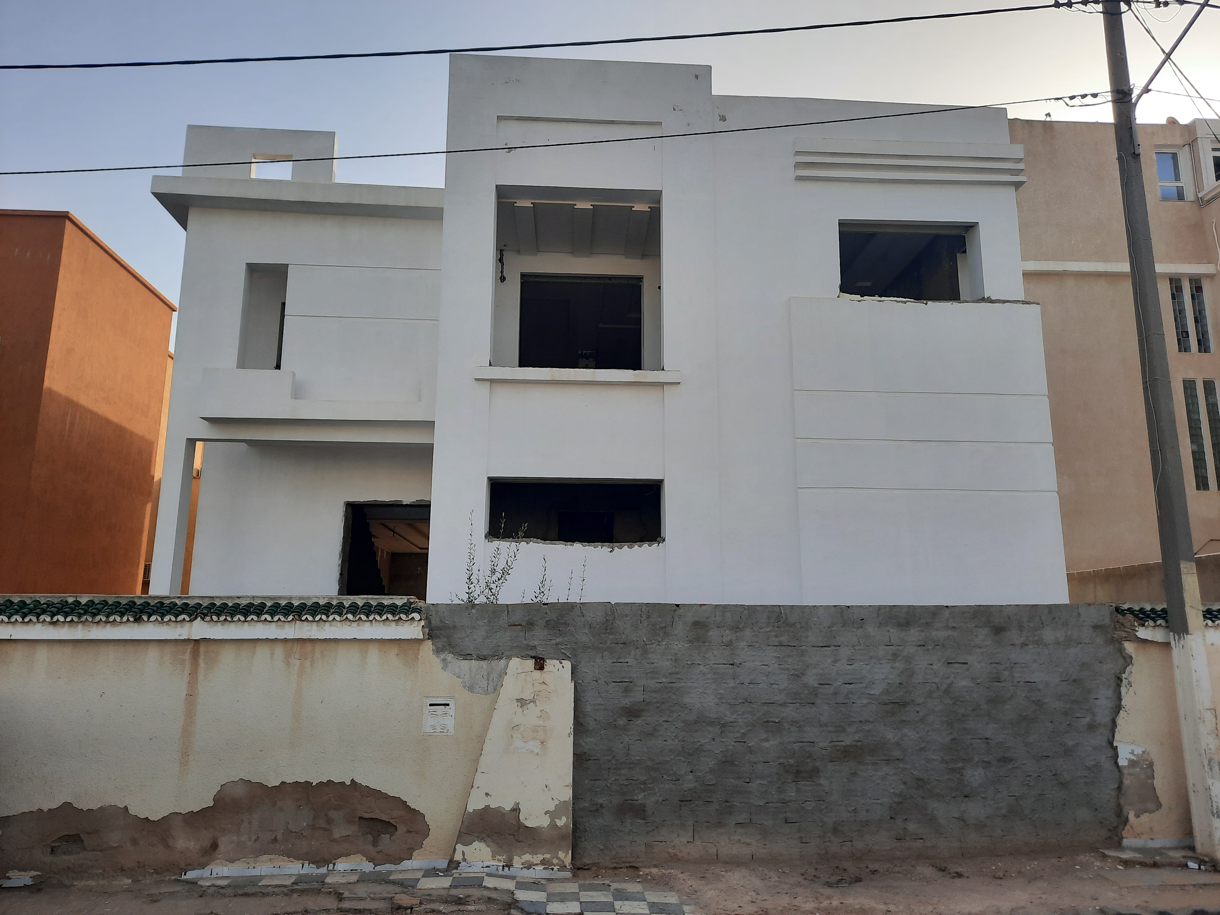 Hammam Sousse Cite De La Plage 1 Vente Maisons Villa inacheve emplacement stratgique