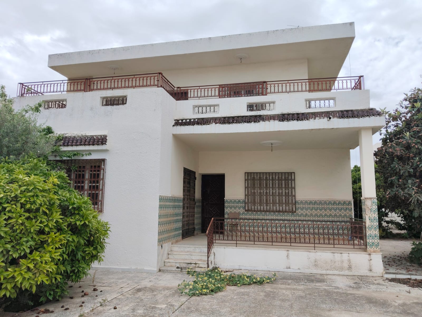 Raoued Cite El Ghazala 1 Vente Maisons Ghazelle vnt d'une villa 578 m2