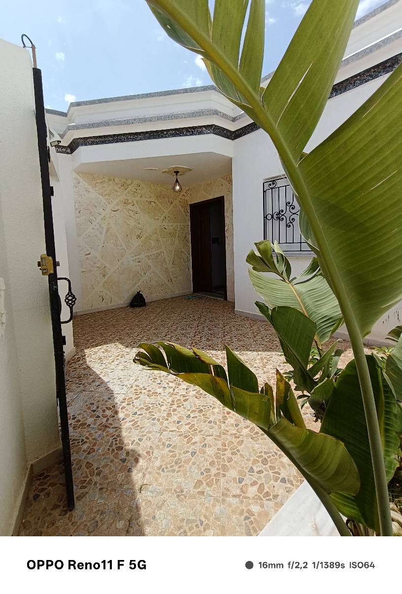 El Haouaria El Haouaria Vente Appart. 2 pices Une maison au centre ville el hawaria