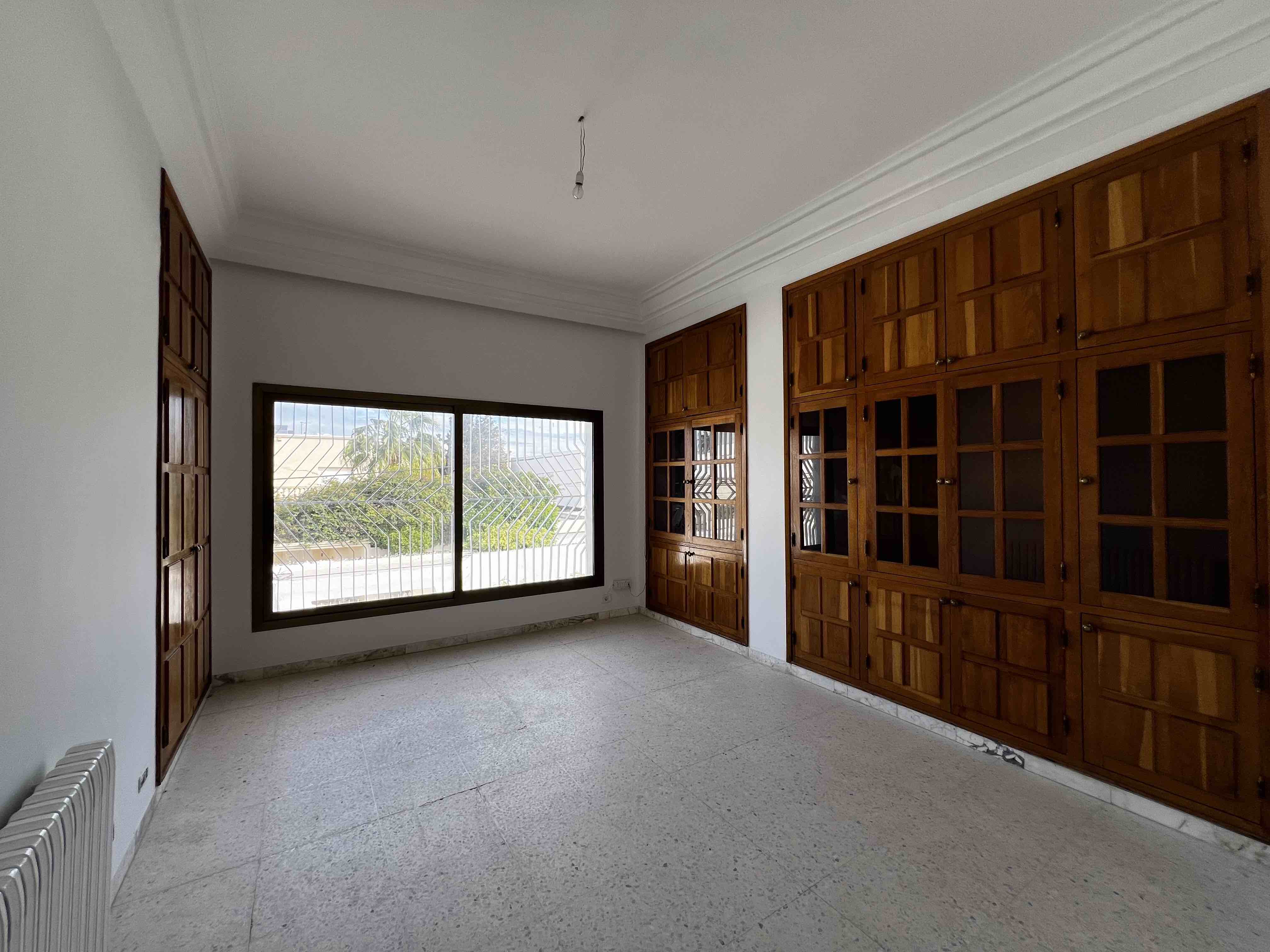 La Soukra La Soukra Vente Maisons Villa 1100m2  la soukra