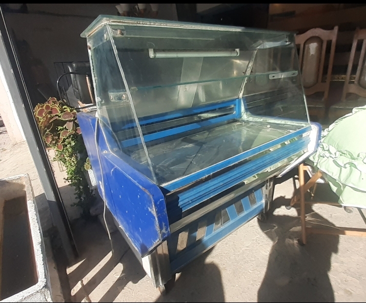 Bizerte Sud Bizerte Hached Rfrigerateur intgrable Autre Frigidaire comptoir pour commerce