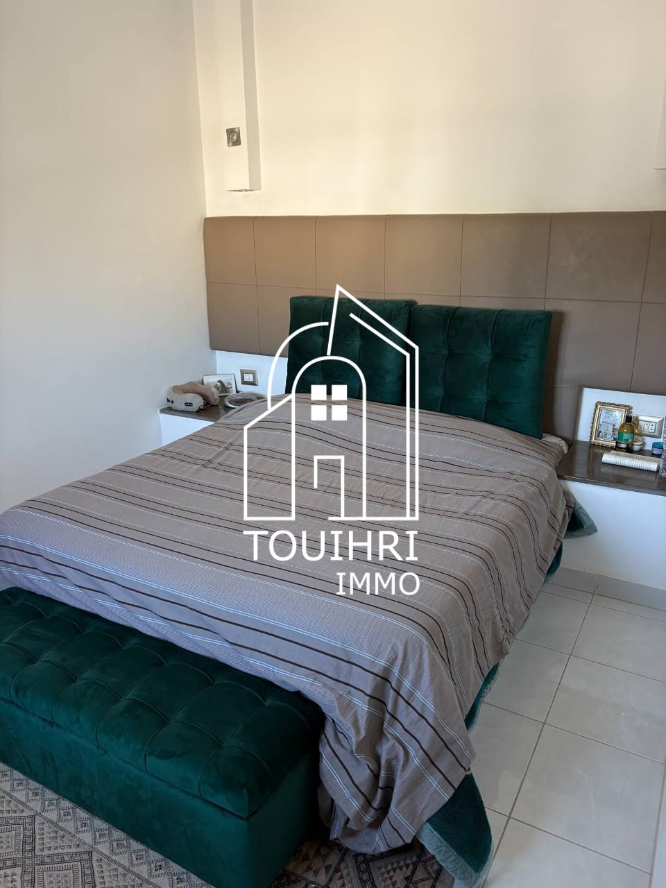 La Soukra Sidi Frej Vente Appart. 4 pices Un villa moderne a la soukra