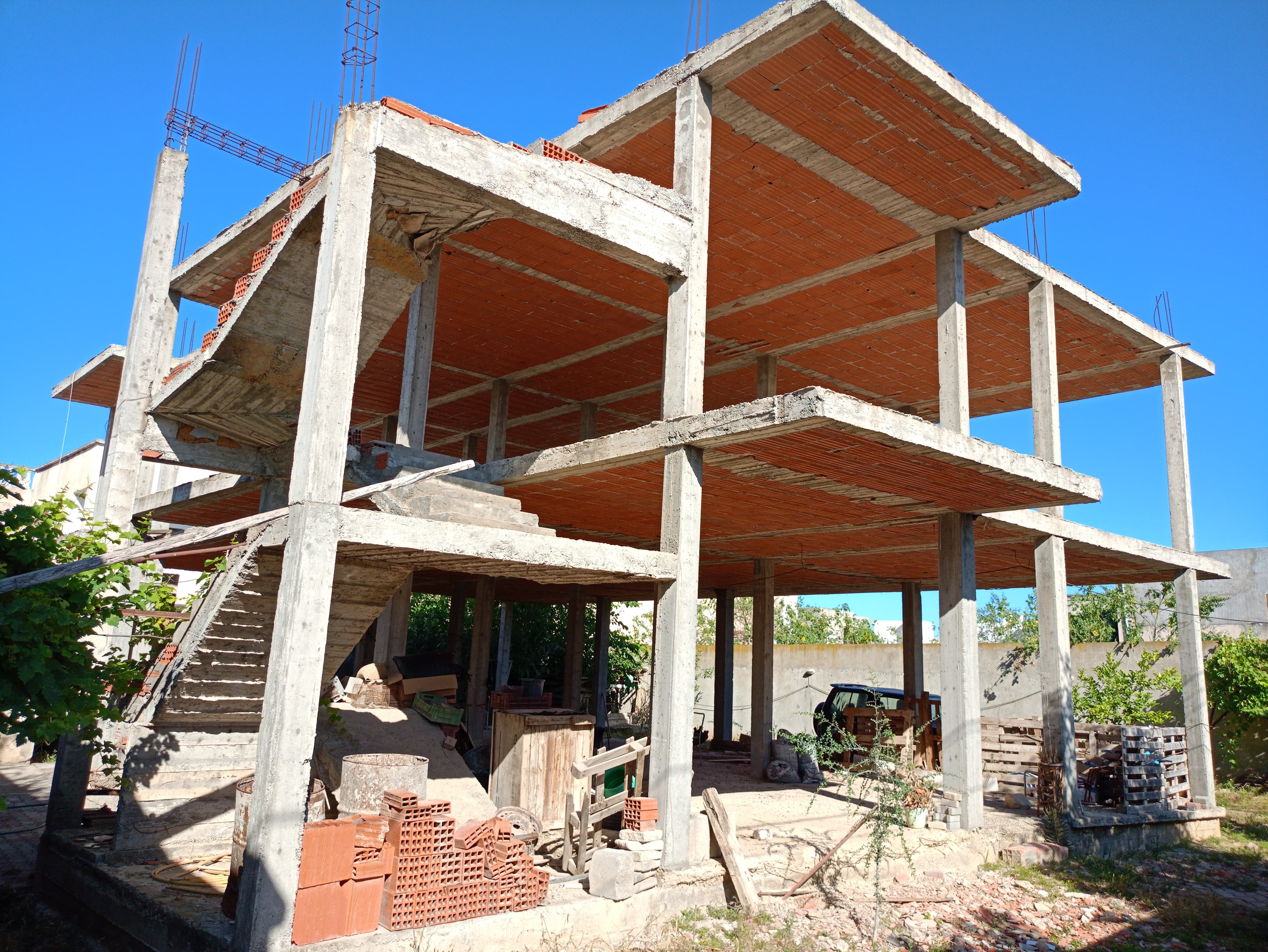 Raoued Borj Touil Vente Maisons Villa en construction  borj touil