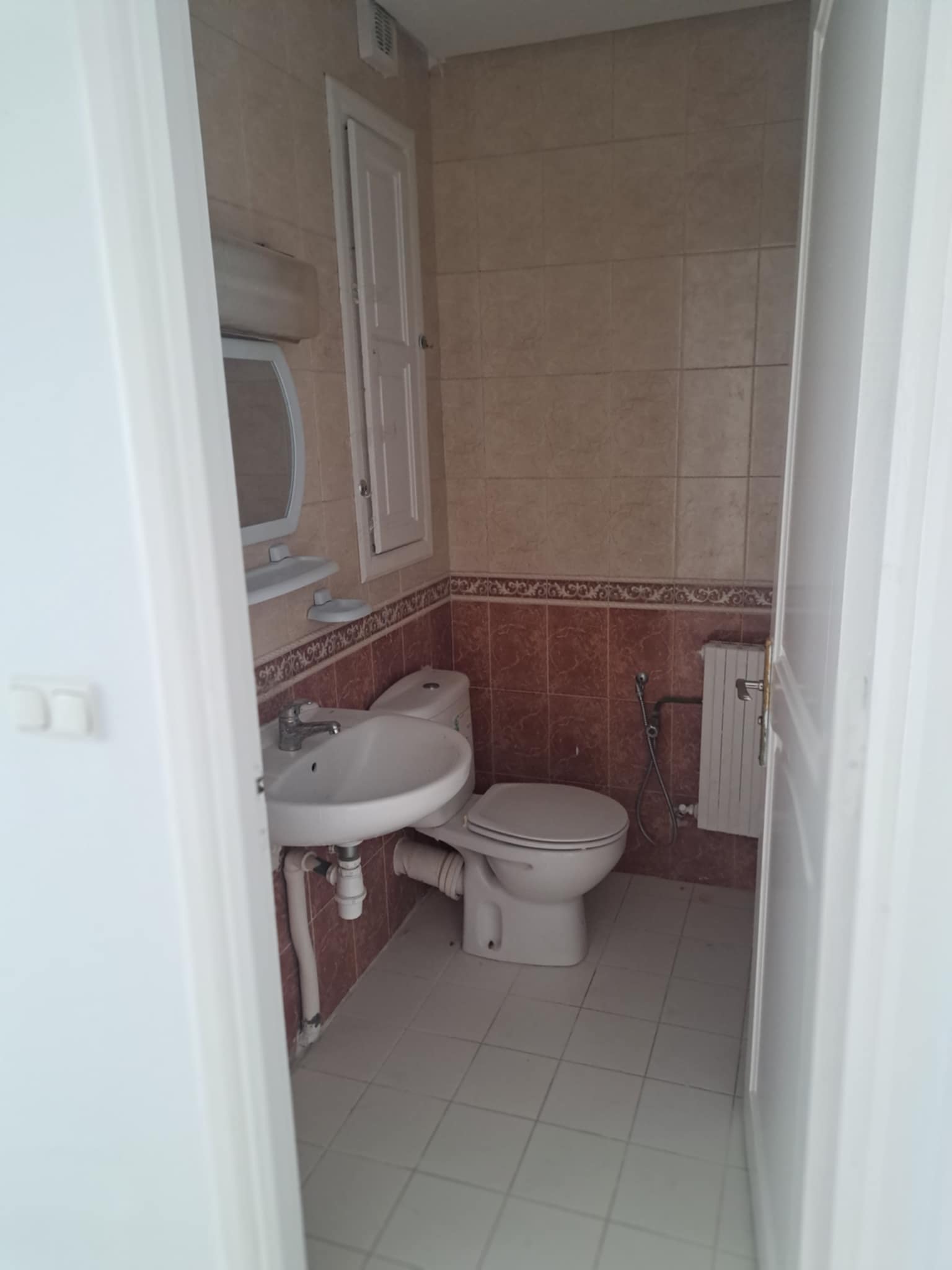 Ariana Ville Cite Ennasr 2 Vente Appart. 4 pices Joli appartement a ennaser2
