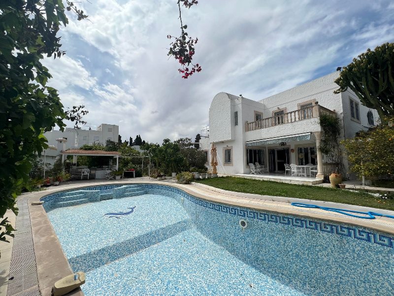 Hammamet Hammamet Vente Maisons V380 villa karam corniche villa h