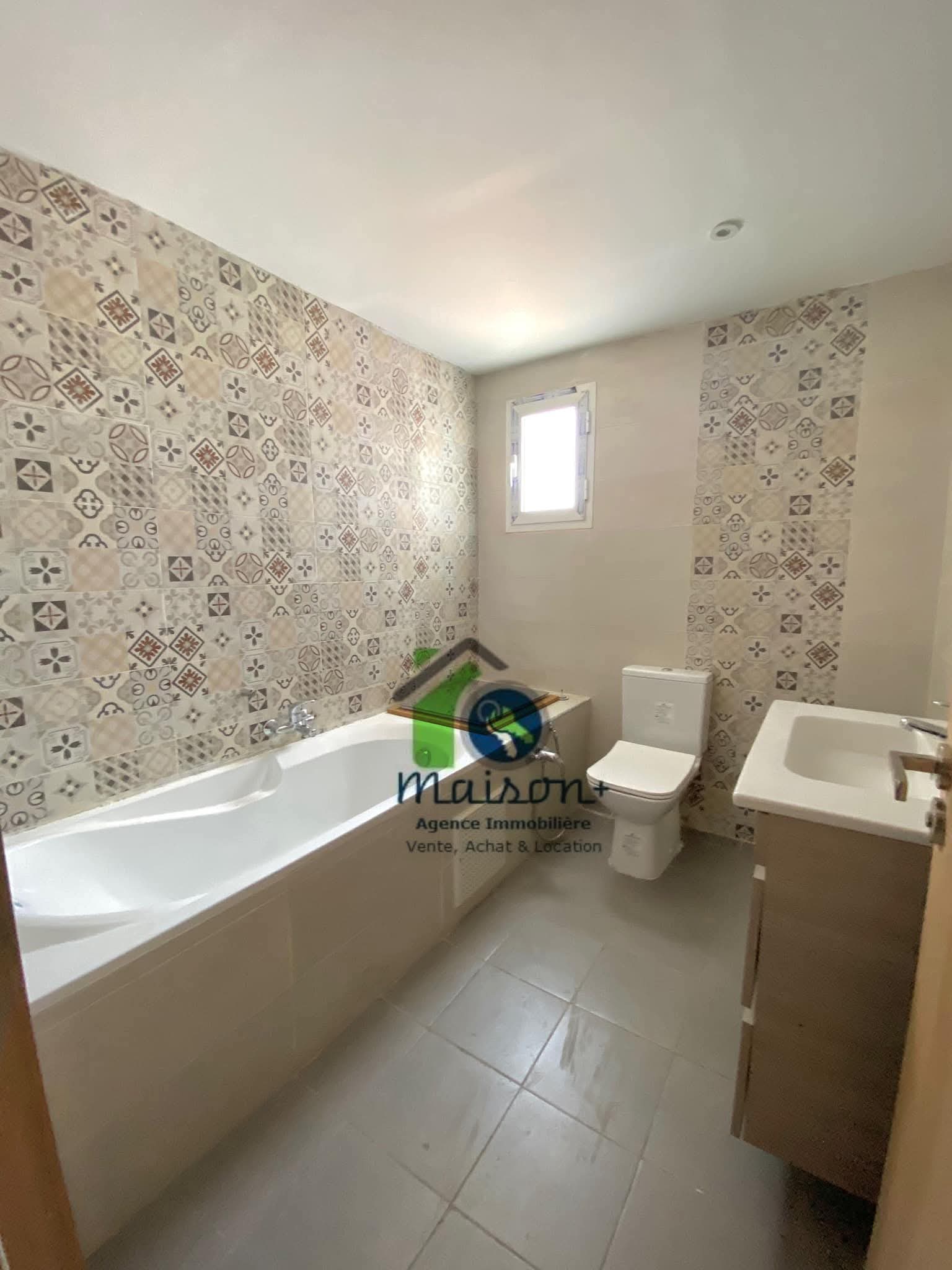 El Mourouj El Mourouj Vente Appart. 4 pices Spacieux appartement direct promoteur