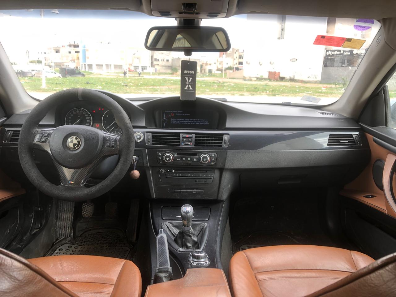 La Soukra Borj Louzir Bmw Serie 3 Bmw 316 i    e 92  bien entretenue    2ieme main