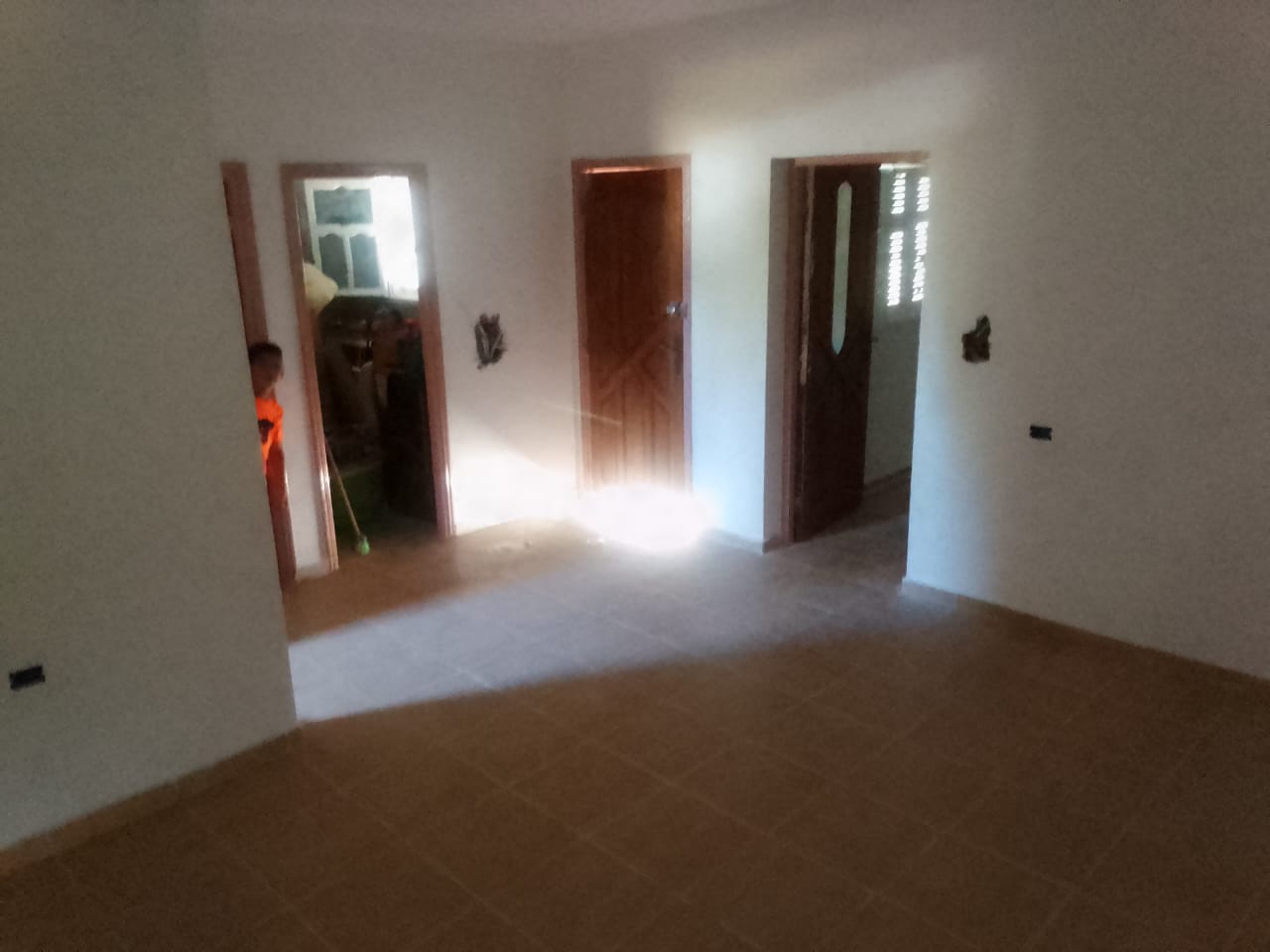 Ras Jebel Ras Jebel Vente Appart. 2 pices Maison s 2  terrain 308 m 2  700 de rue