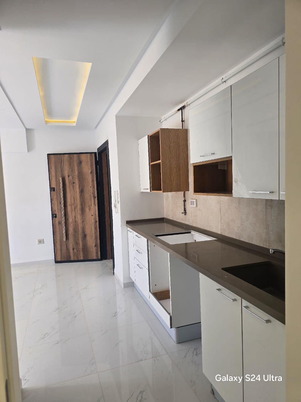 Akouda Chatt Meriem Vente Appart. 4 pices De appartement s1 et s2 luxeuse chatt mariem plage
