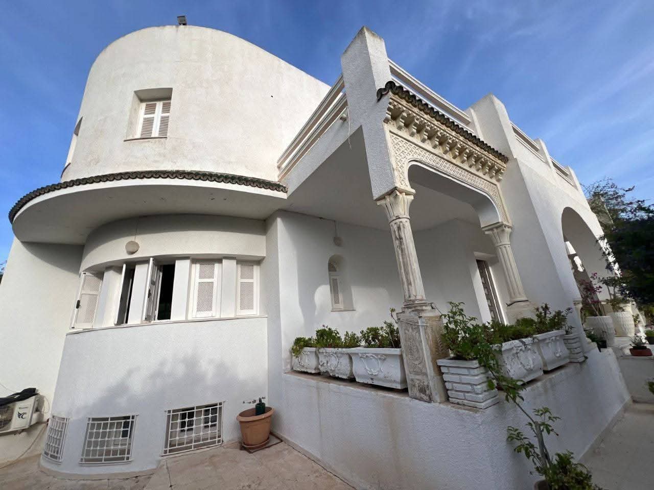 Hammam Sousse El Kantaoui Vente Maisons Spacieuse villa 683m2 de confort et calme kantaoui