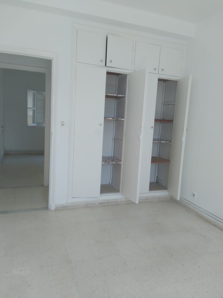 Ariana Ville El Menzah 7 Vente Appart. 4 pices Un joli appartement s3  menzah 7