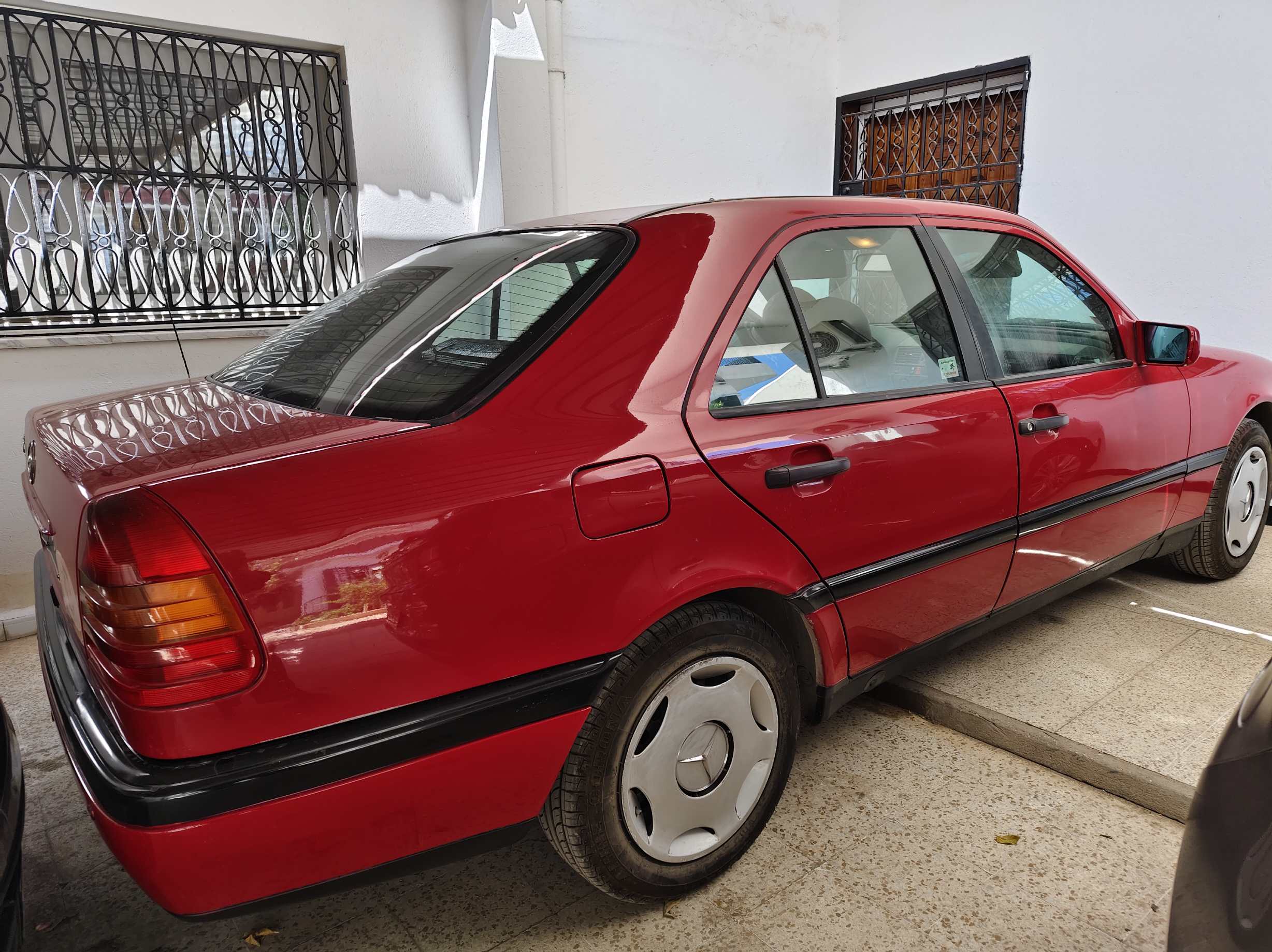 Le Bardo Le Bardo Mercedes C Mercedes c180