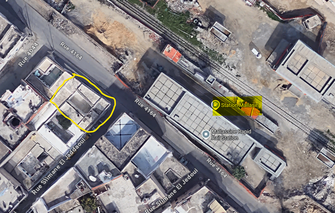 Essijoumi El Mellassine Vente Maisons Local de 200 m2 en face station train mellassine