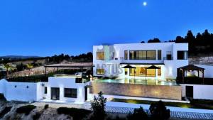 Hammamet Hammamet Vente Maisons   villa de matre  oued ref561a